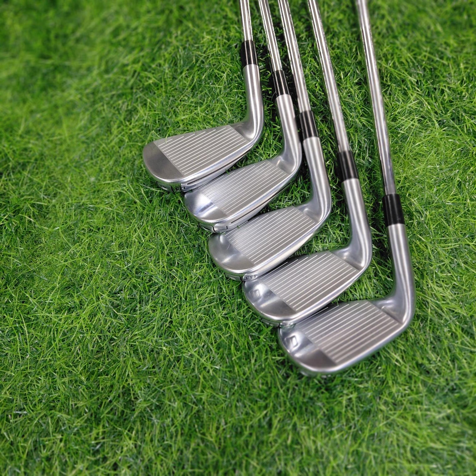 TaylorMade Iron Set / P790 / 5pcs / S