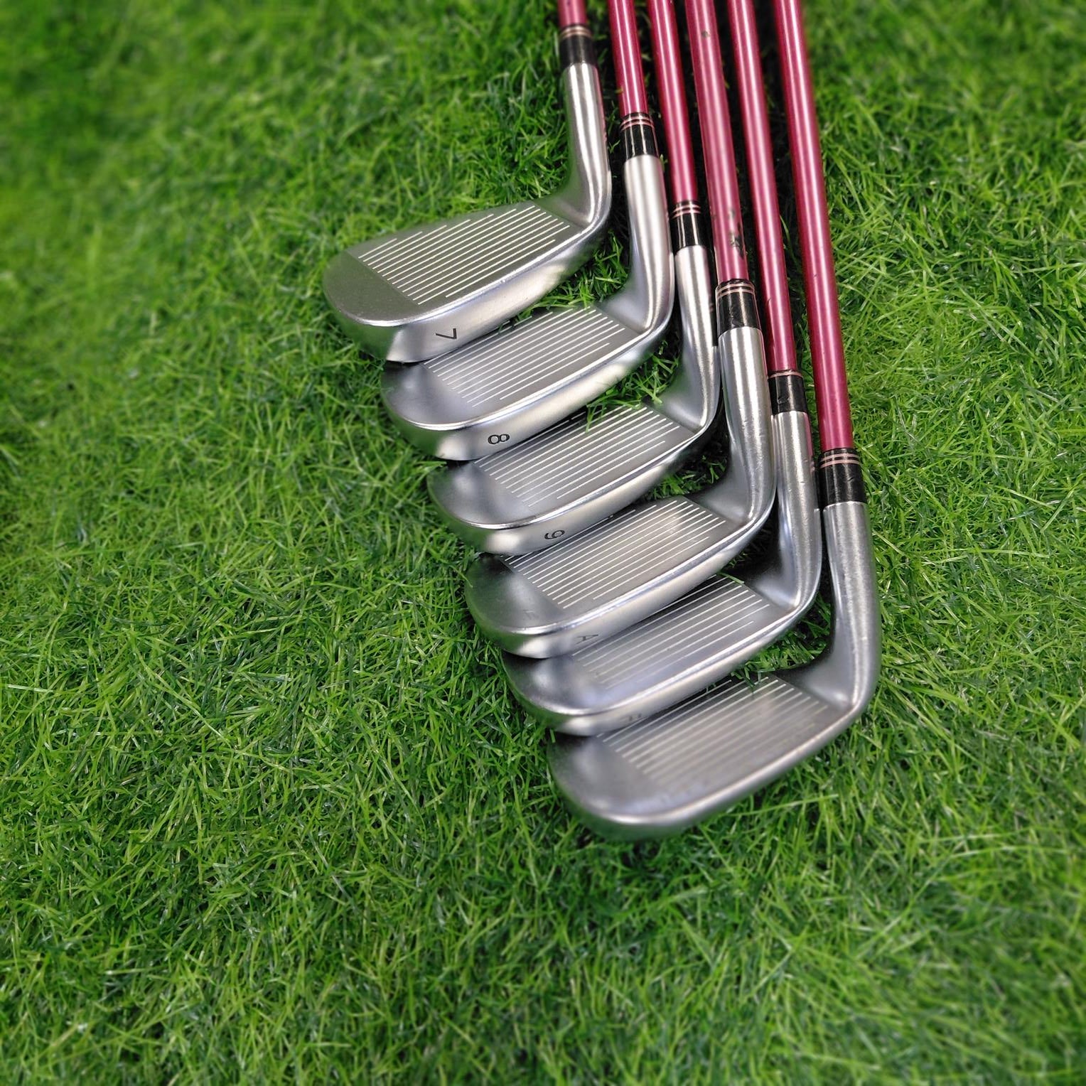 TaylorMade Iron Set / R9 MAX / 6pcs / Women