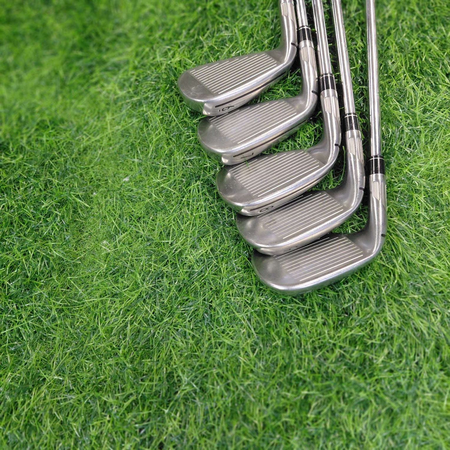TaylorMade Iron Set / SIM2 MAX / 5pcs / S