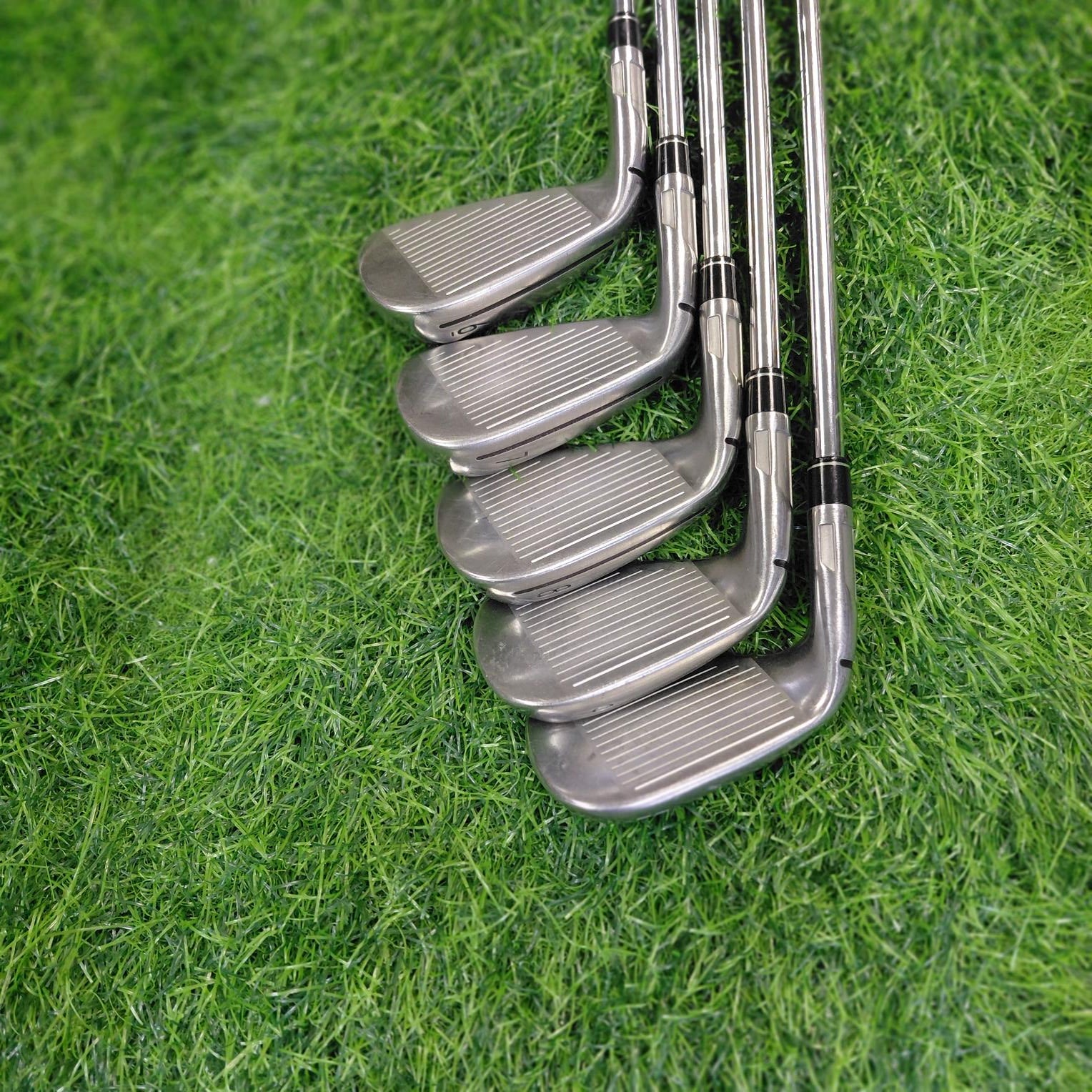 TaylorMade Iron Set / SIM2 MAX / 5pcs / S
