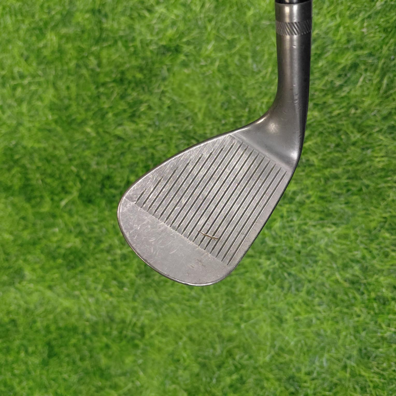 Titleist Wedge / Vokey SM10 JET BLACK / 52.0 / S