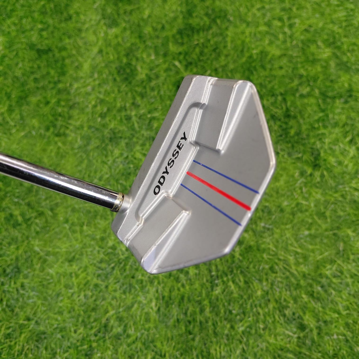 Odyssey Putter / WHITE HOT OG #2M / 33"