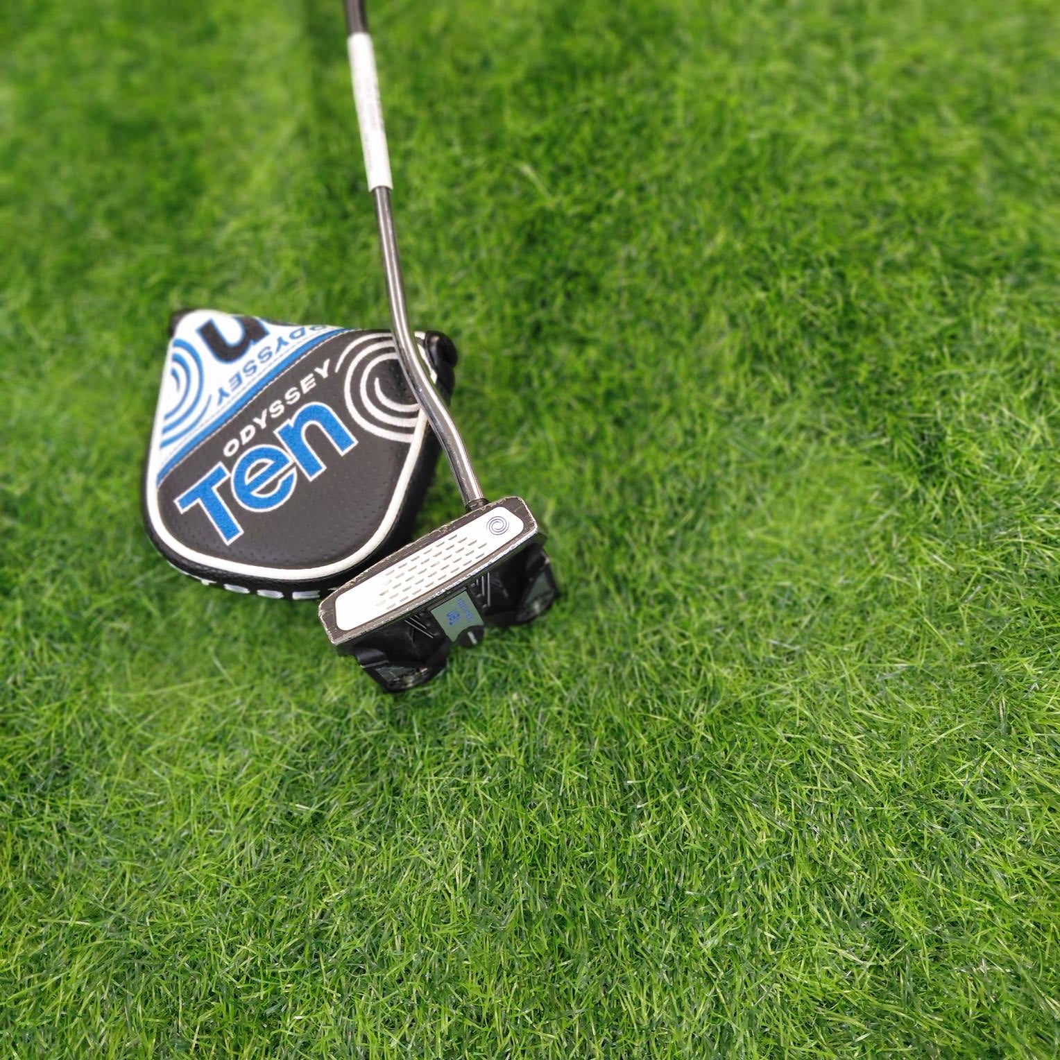 Odyssey Putter / TEN TRIPLE TRACK / 32" / Women