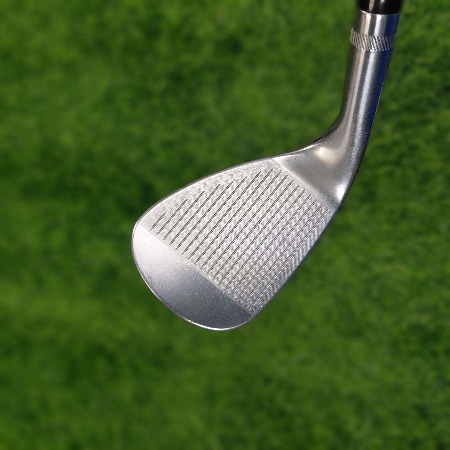 Titleist Wedge / Vokey SM10 / 56.0 / S
