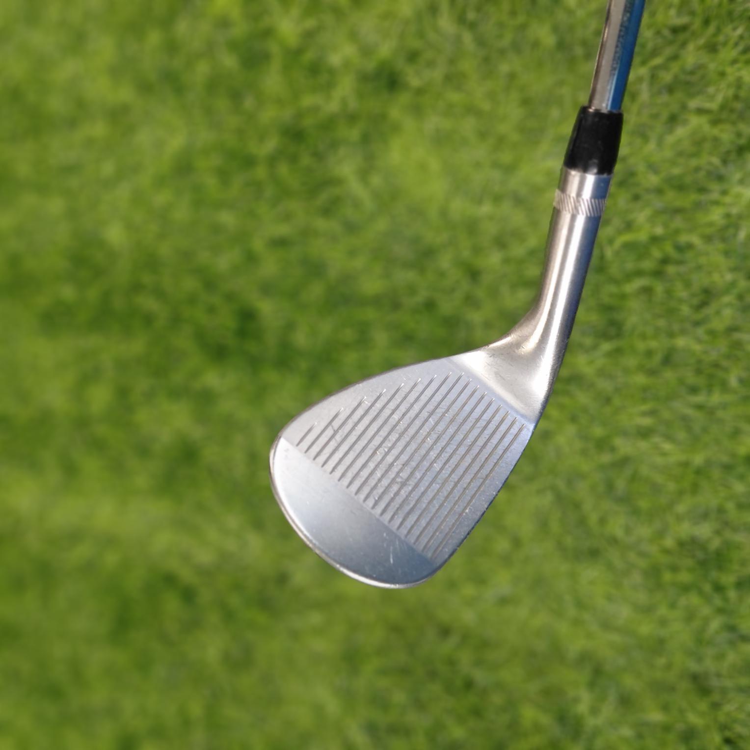 Titleist Wedge / Vokey SM10 / 56.0 / S