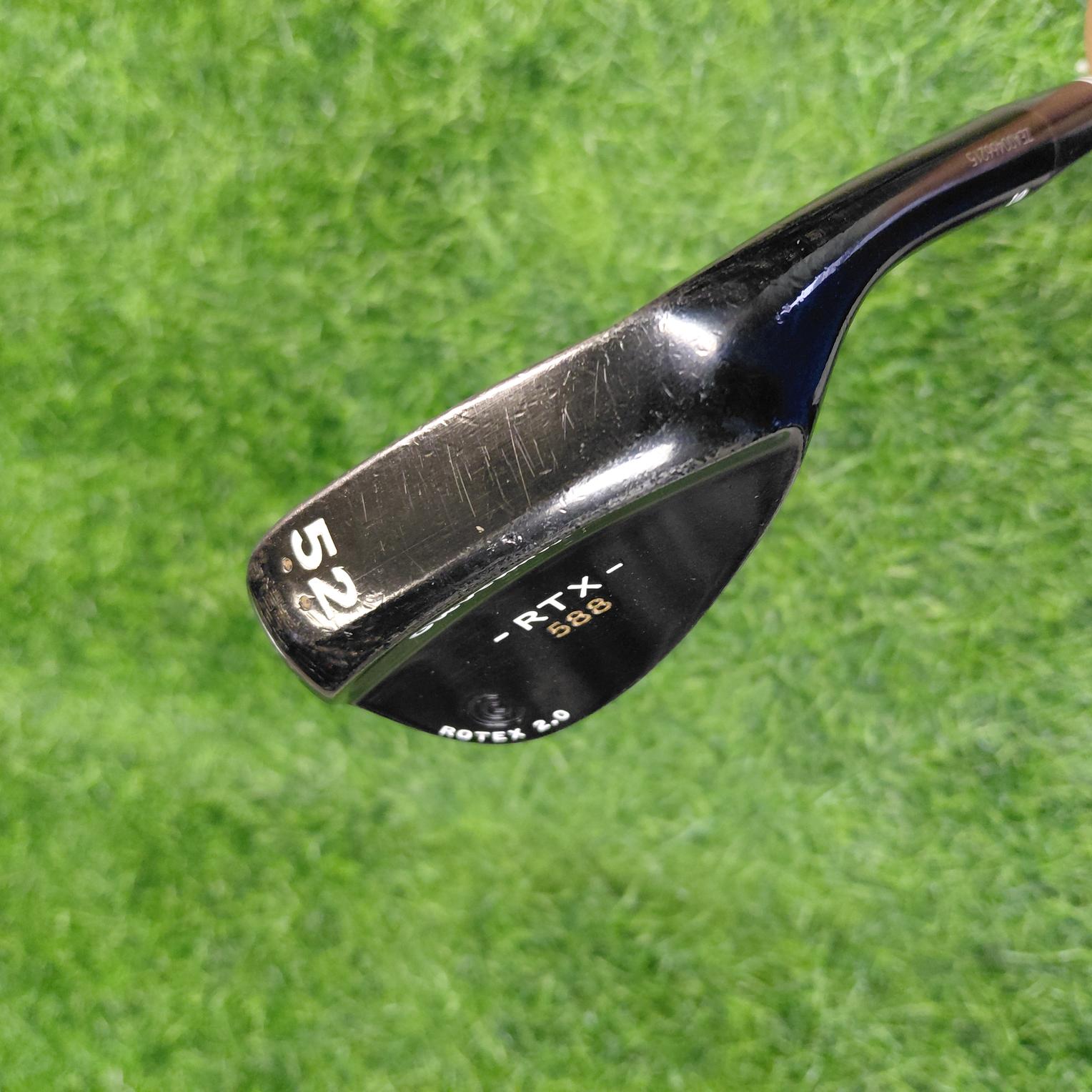 Cleveland Wedge / 588 RTX 2.0 / 52.0 / S