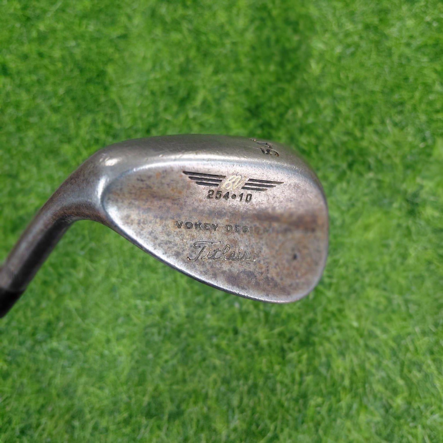 Titleist Wedge / Vokey 254-10 / 54.0 / Lefty