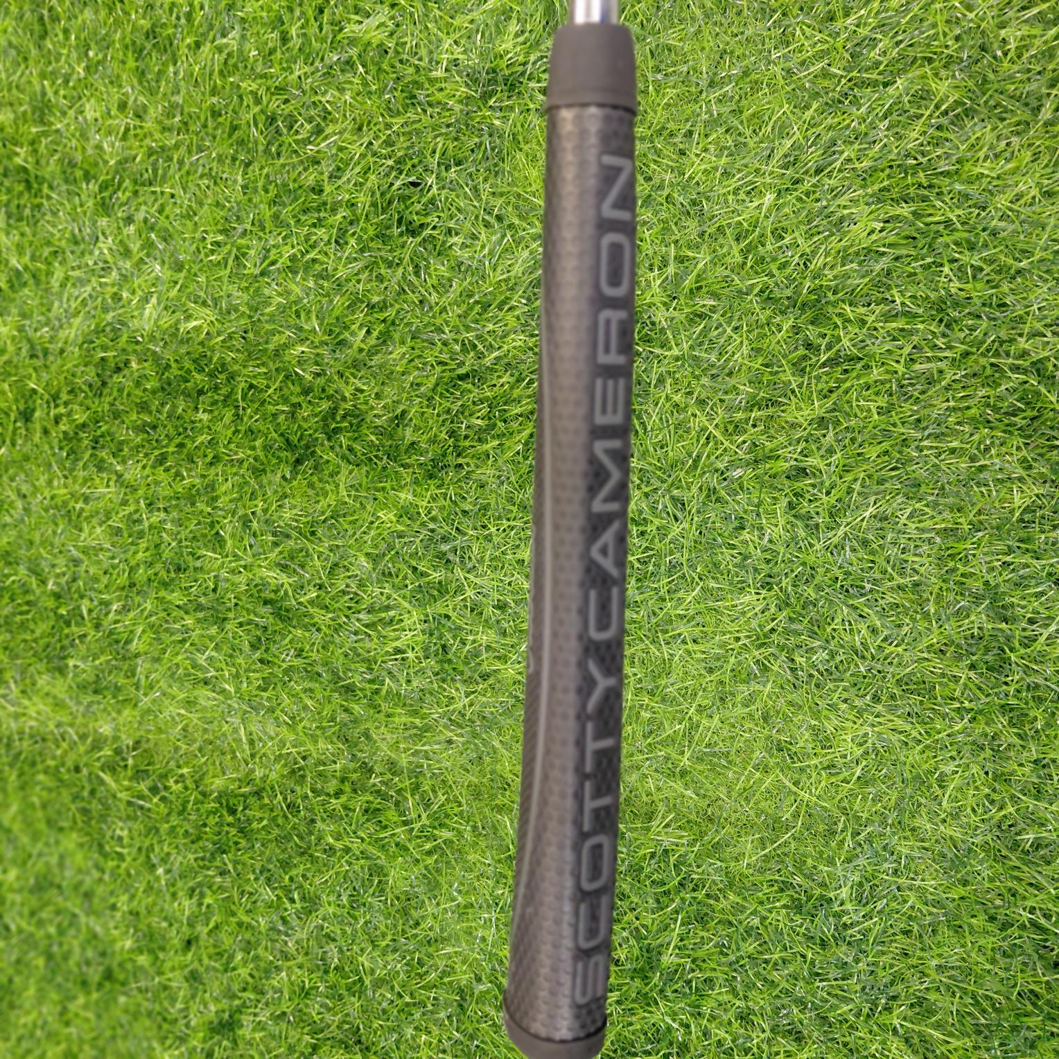 Scotty Cameron Putter / Futura 5W / 33