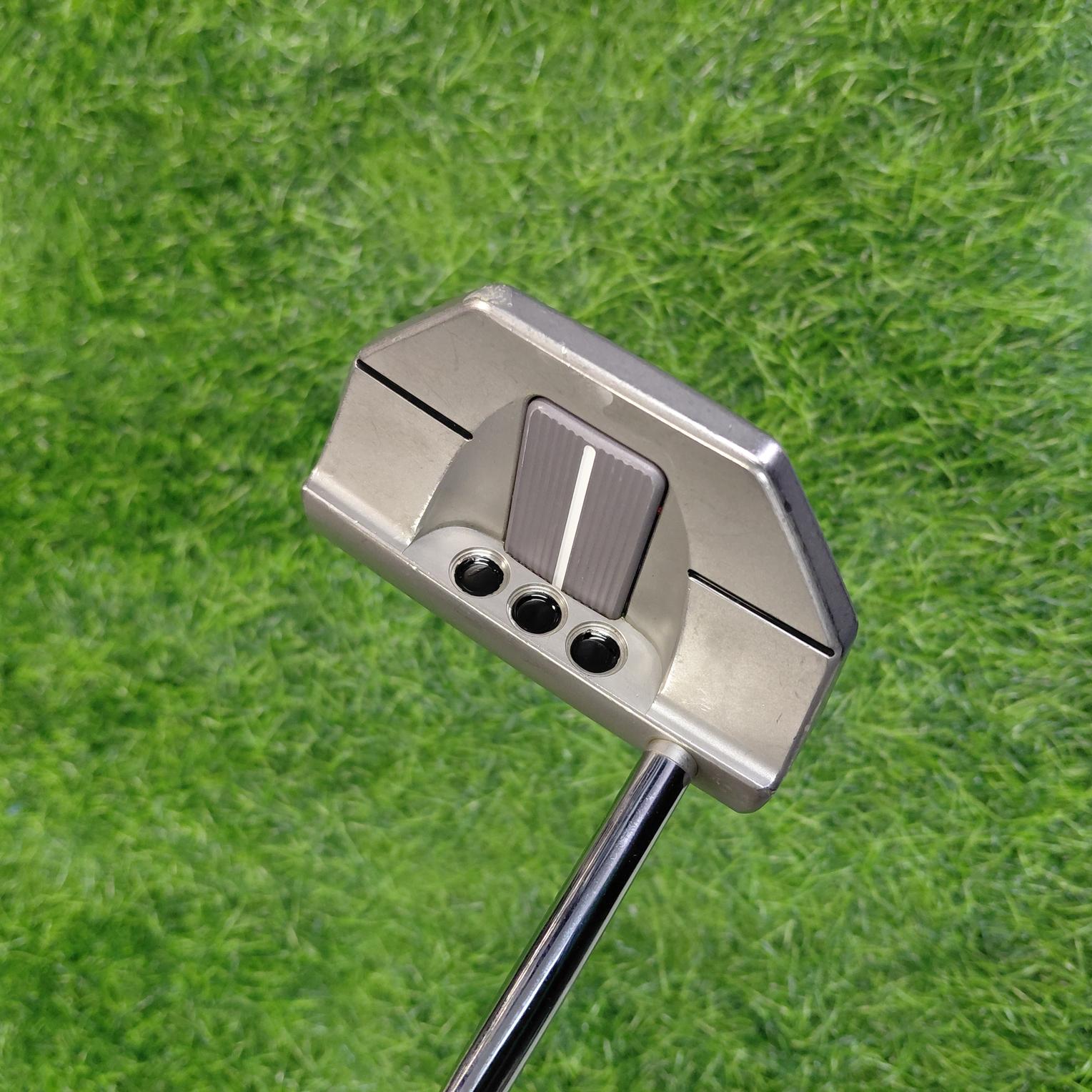 Scotty Cameron Putter / Crown Golo 5 / 33"