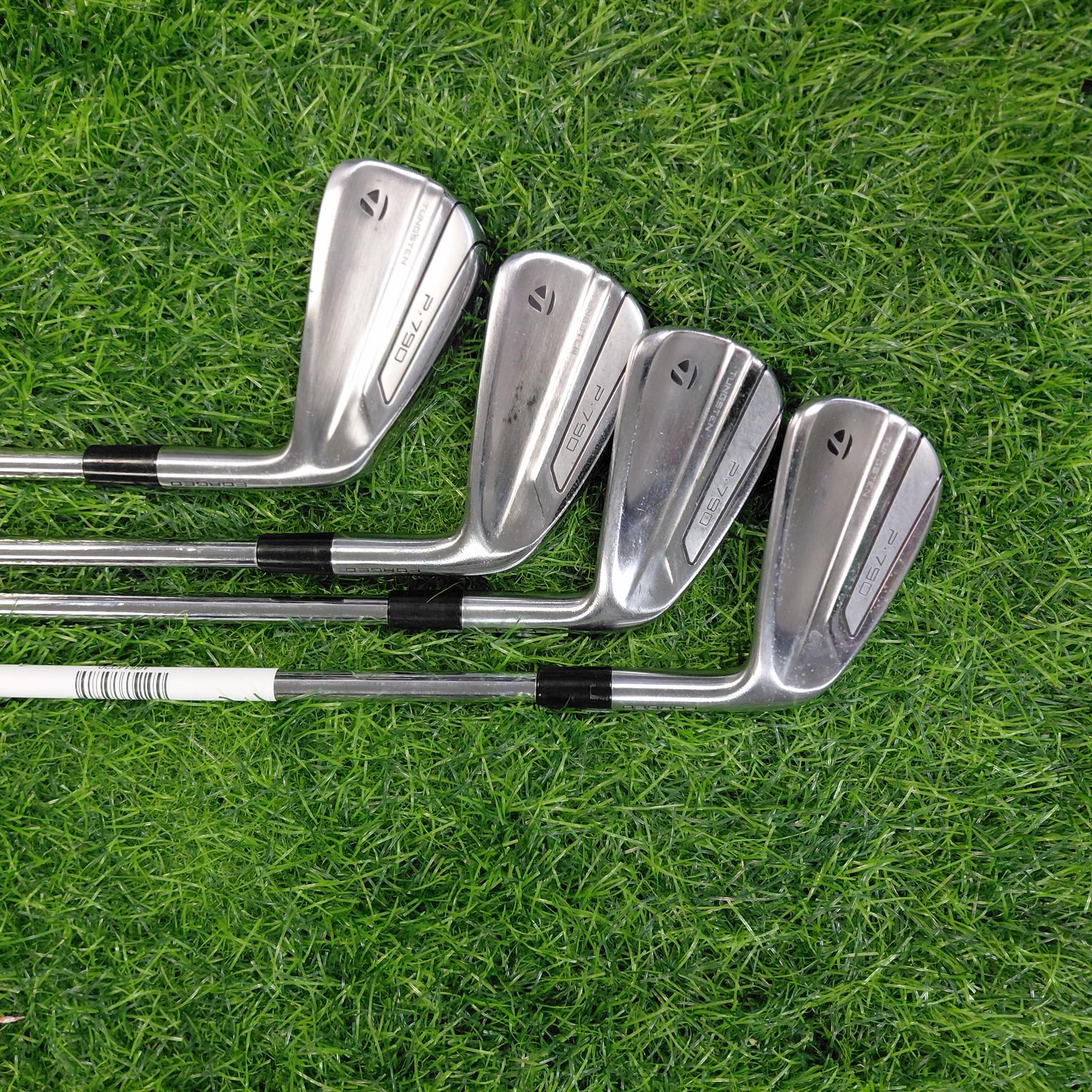 TaylorMade Iron Set / P 790 / R / 7pcs