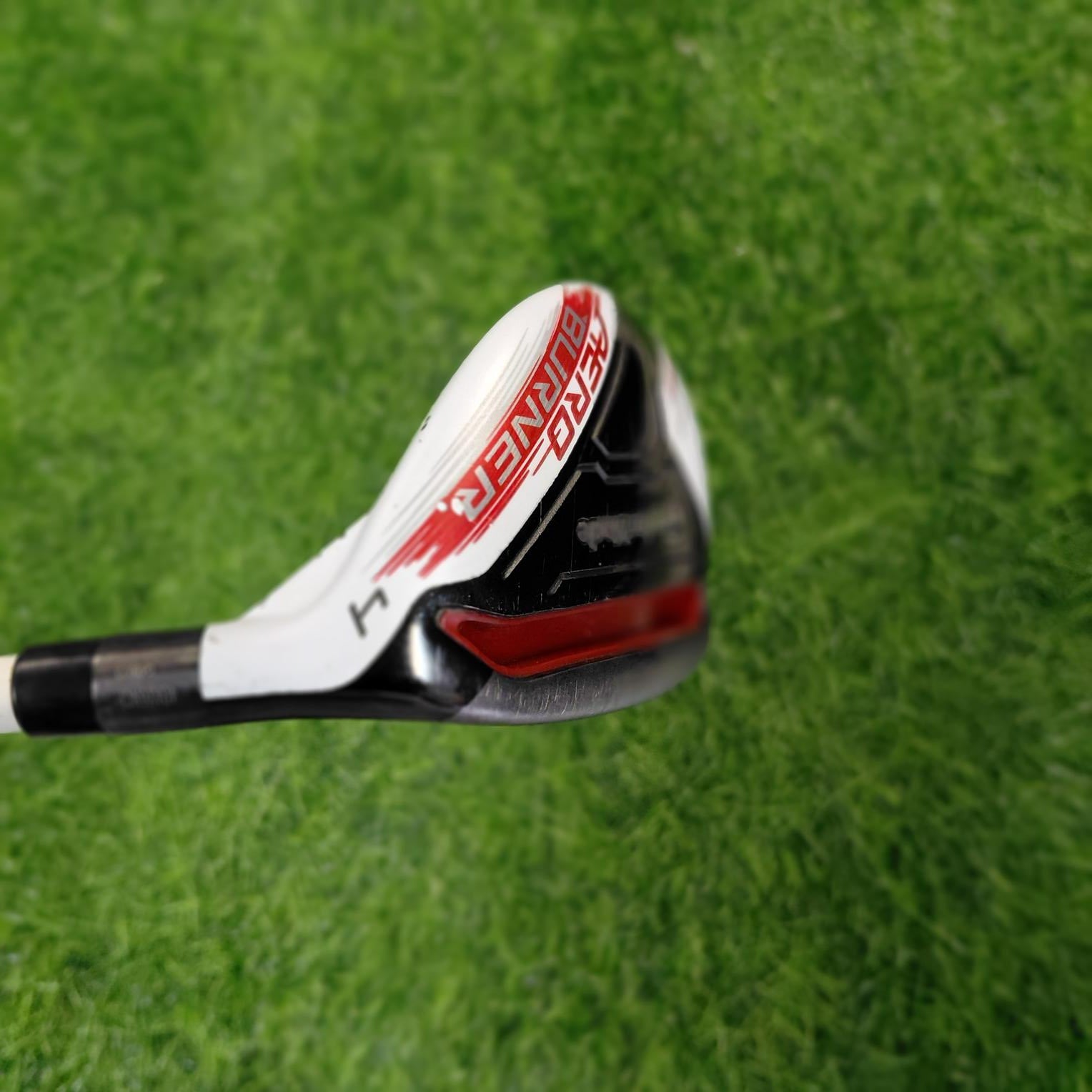 TaylorMade Hybrid / Aero Burner / 4H(22.0) / R