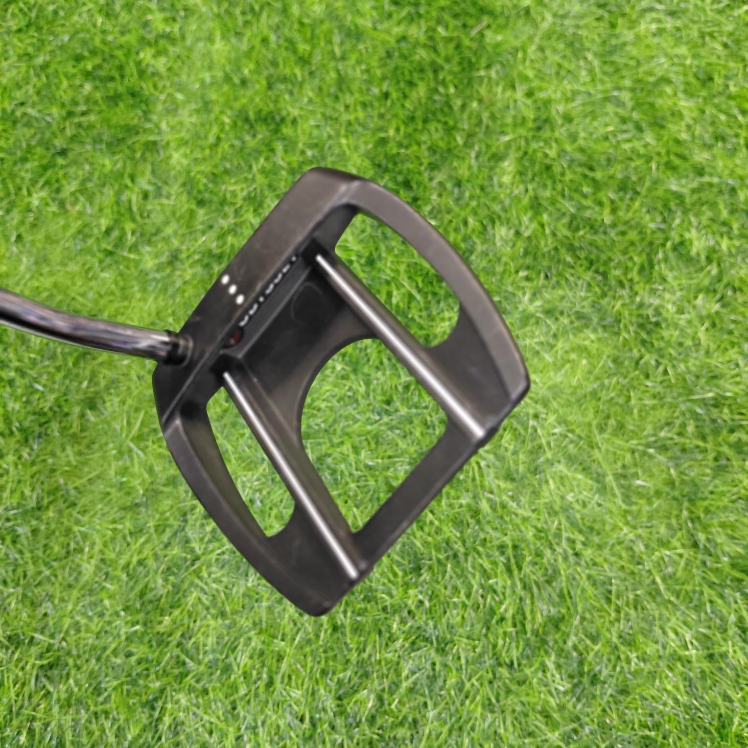 Odyssey Putter / WHITE HOT PRO / 34"