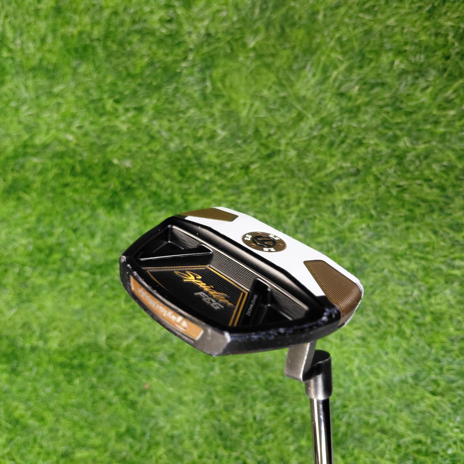 TaylorMade Putter / Spider FCG BLACK/WHITE Crank Neck / 33"
