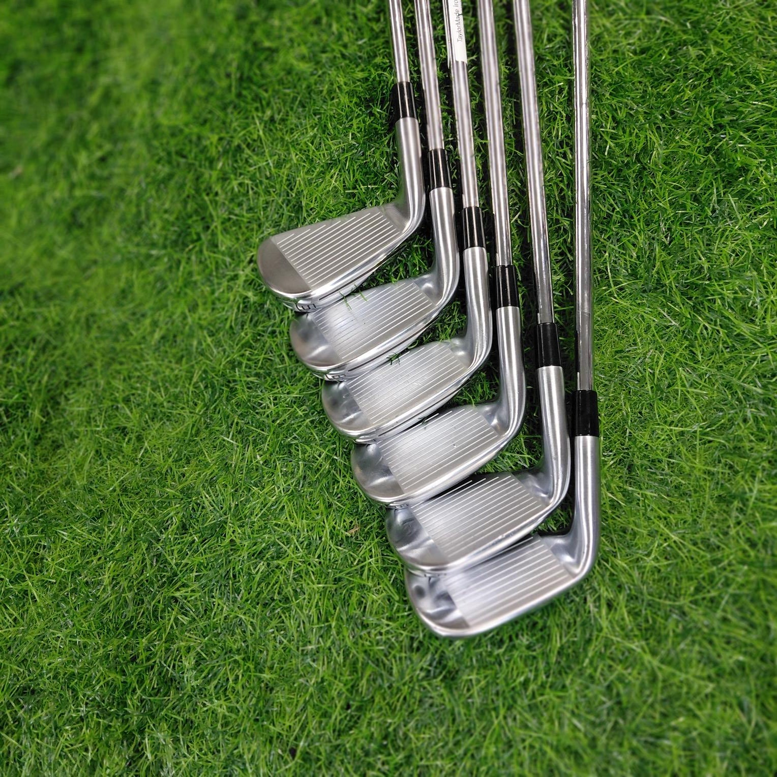 TaylorMade Iron Set / P790 / 6pcs / S