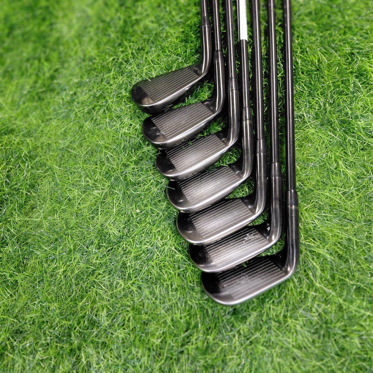 Titleist Iron Set / T200 / 7pcs / S * #9(x) * 0.5" Shorter