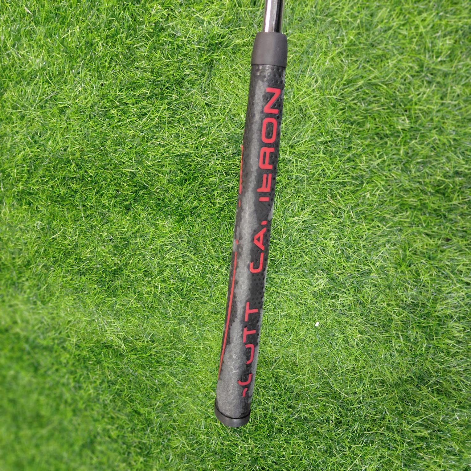 Titleist Putter / SCOTTY CAMERON FUTURA 5CB / 33"