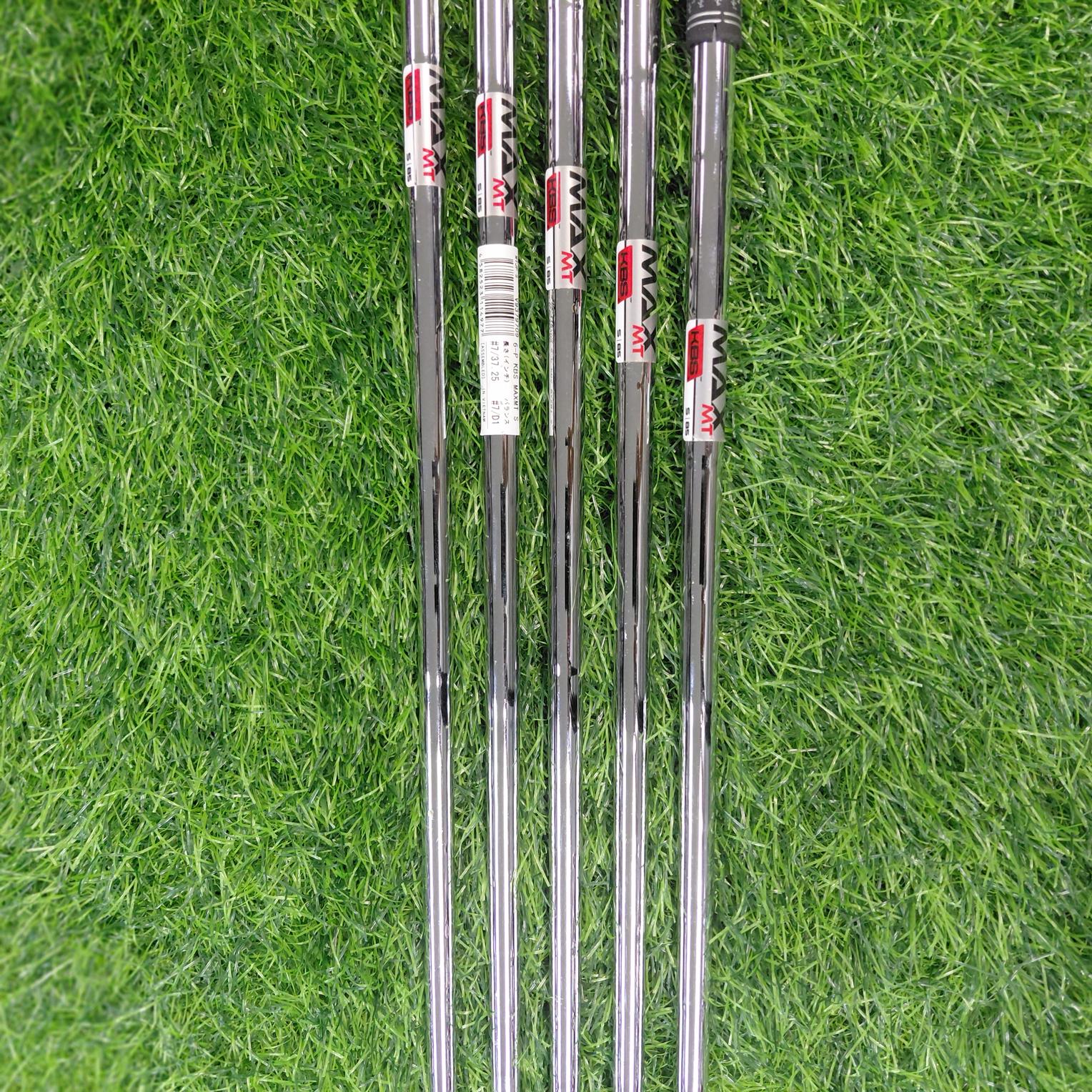 TaylorMade Iron Set / SIM2 MAX / 5pcs / S