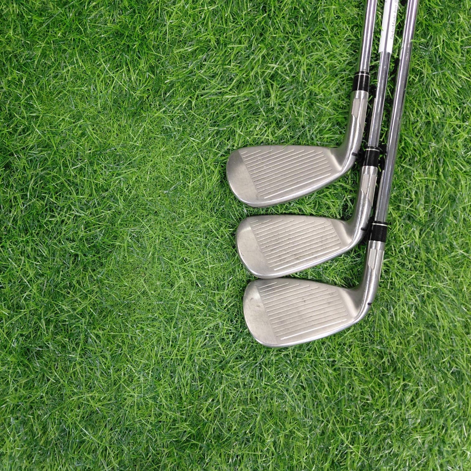 TaylorMade Iron Set / SIM2 MAX / 5pcs / R