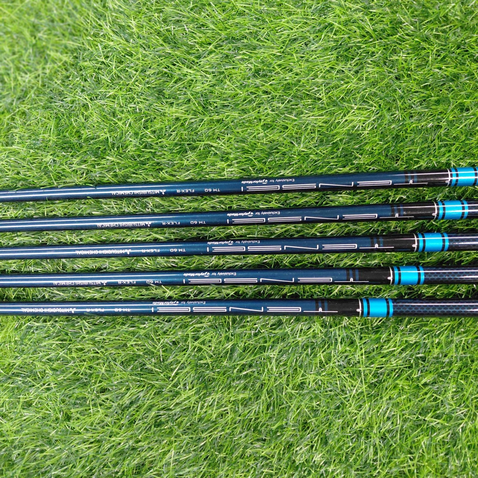 TaylorMade Iron Set / SIM2 MAX / 5pcs / R