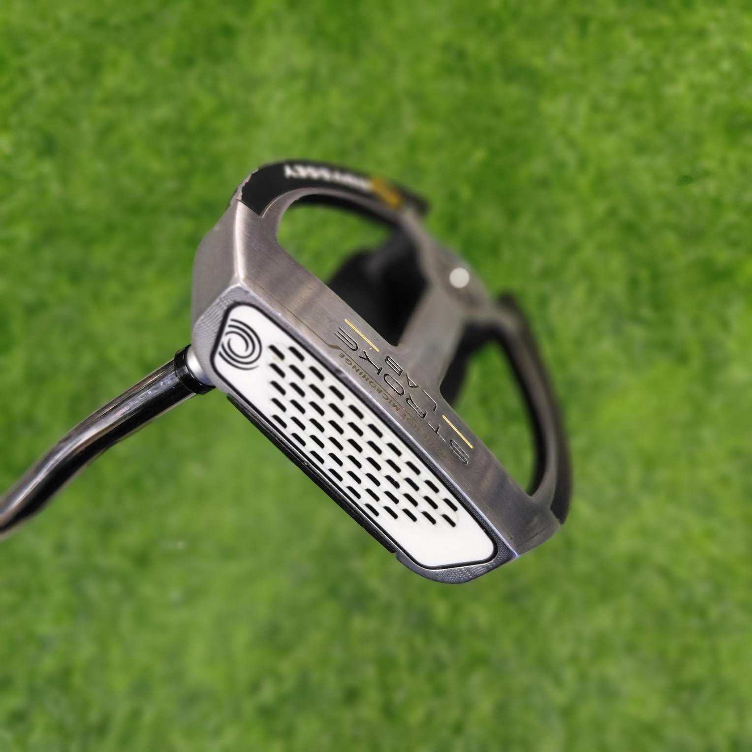 Odyssey Putter / STROKE LAB 2B FNG 19 / 33"