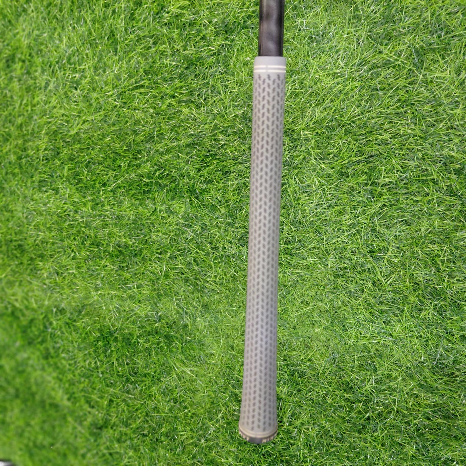 Kirkland Driver / Signature / 10.5 / R