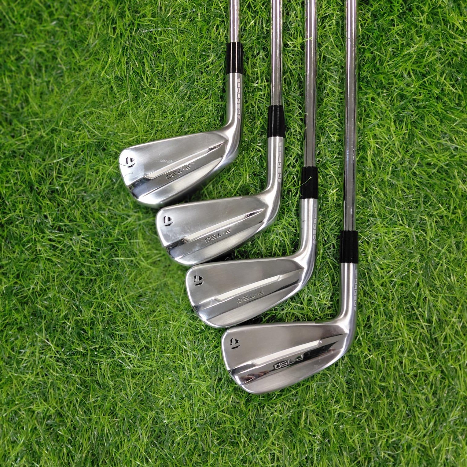 TaylorMade Iron Set / P790 (2025) / 7pcs / Lefty / S