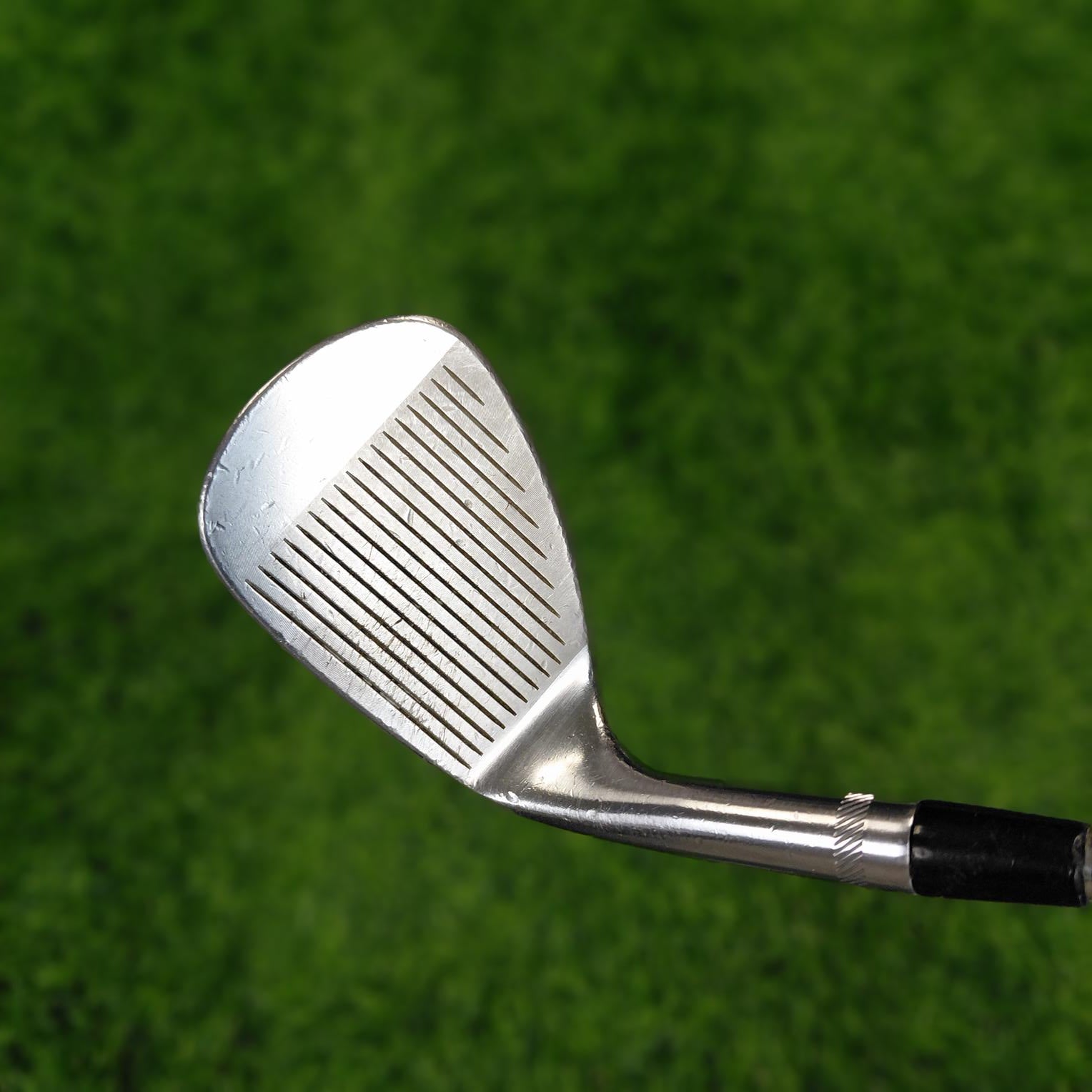 Titleist Wedge / SM5 M-Grind / 56.0