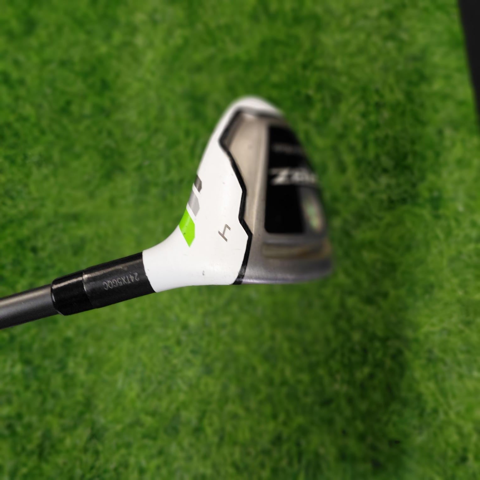 TaylorMade Hybrid / RBZ / 4H / R