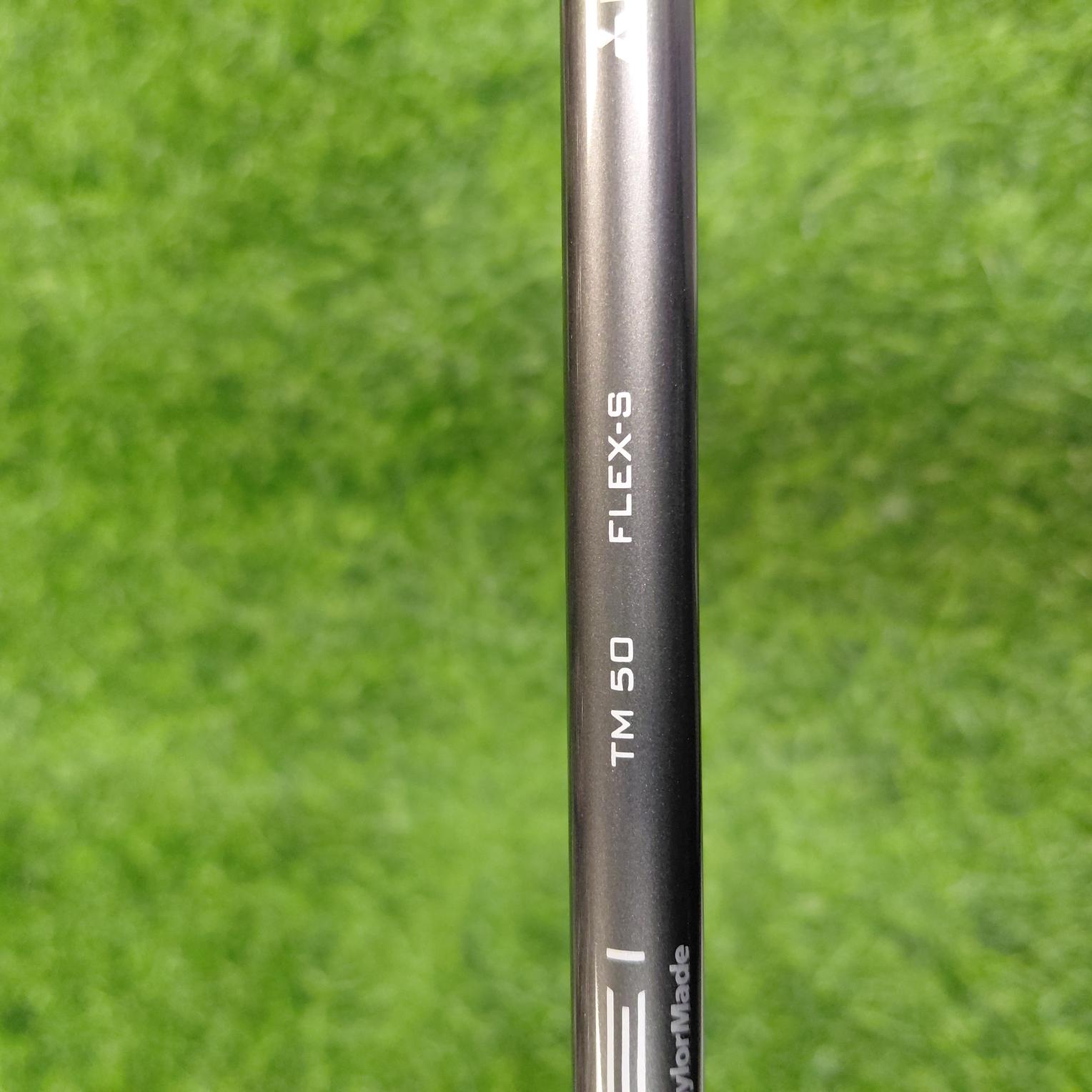 TaylorMade Driver / SIM / 10.5° / S
