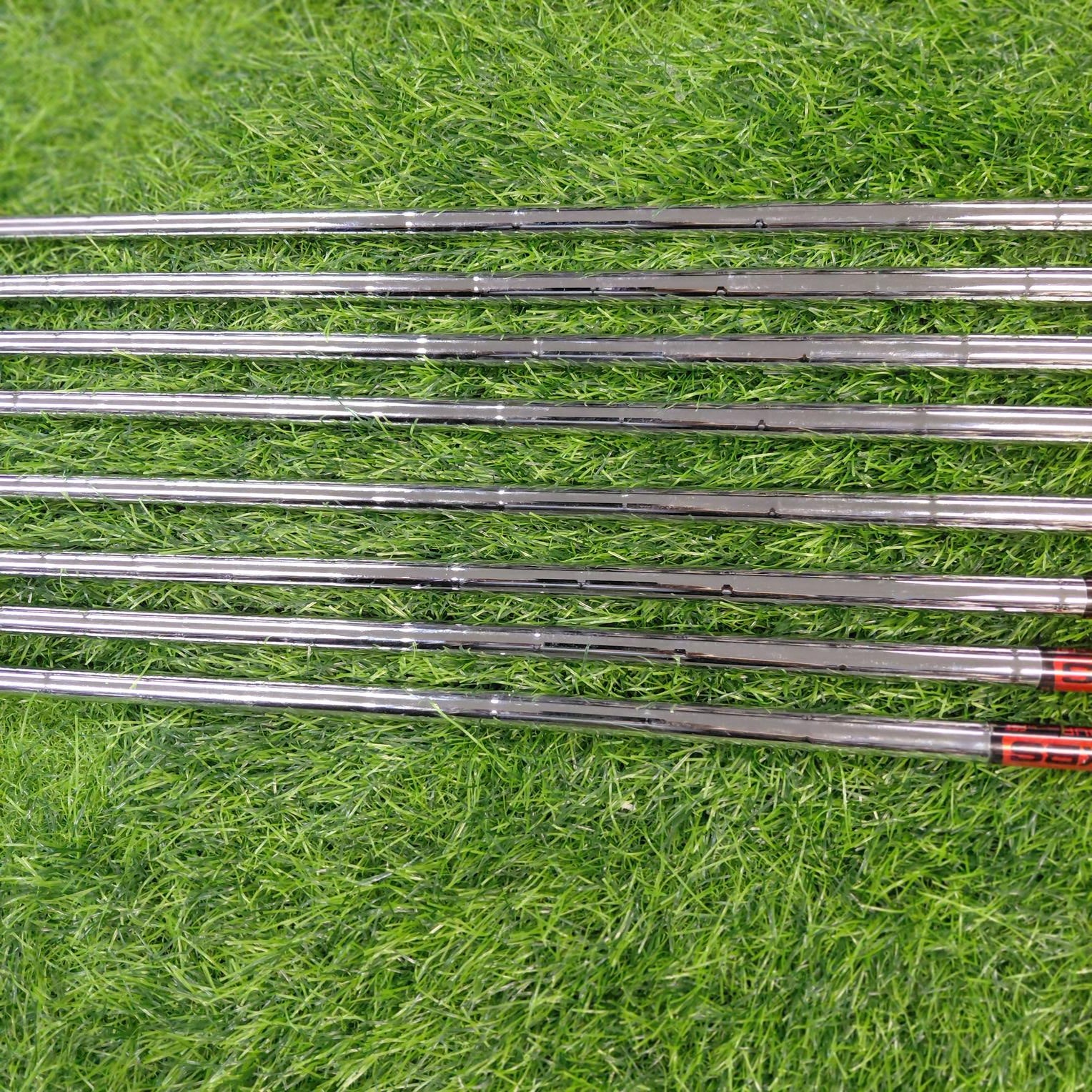TaylorMade Iron Set / R9 / 7pcs / S