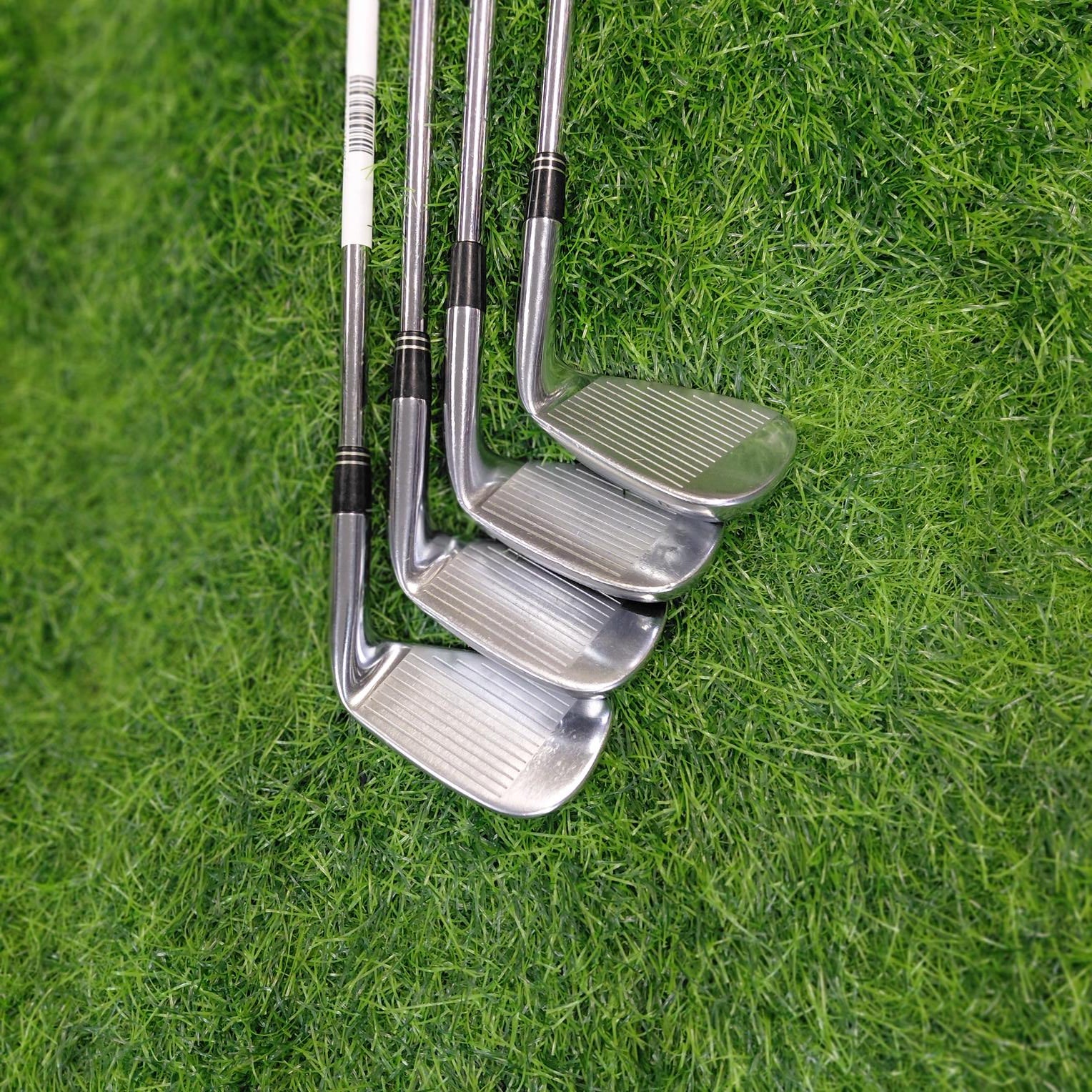 TaylorMade Iron Set / R9 / 8pcs / Lefty / S