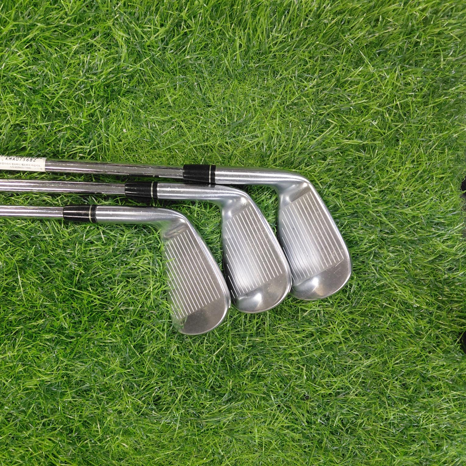 TaylorMade Iron Set / P790 / 6pcs / S