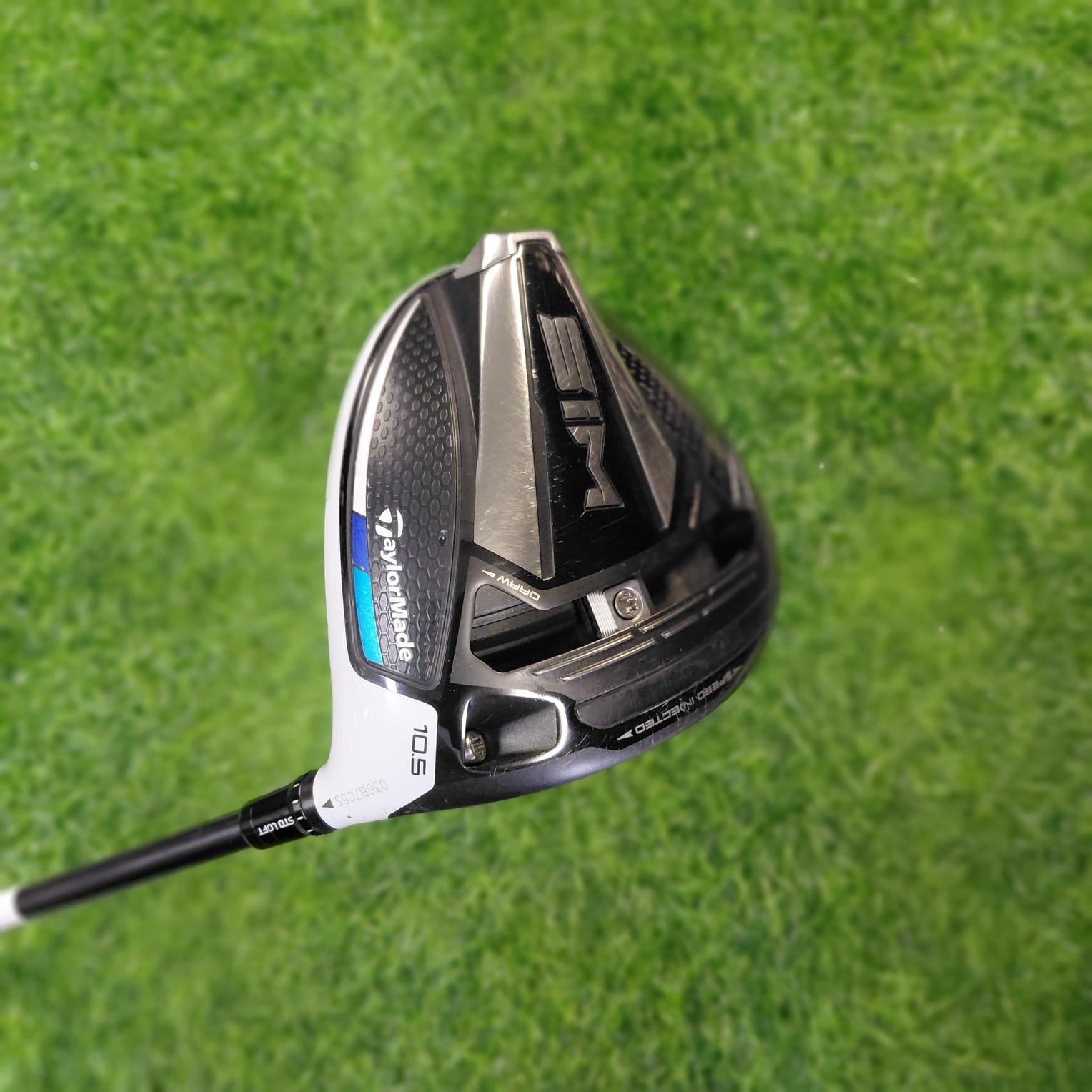TaylorMade Driver / SIM / 10.5° / R