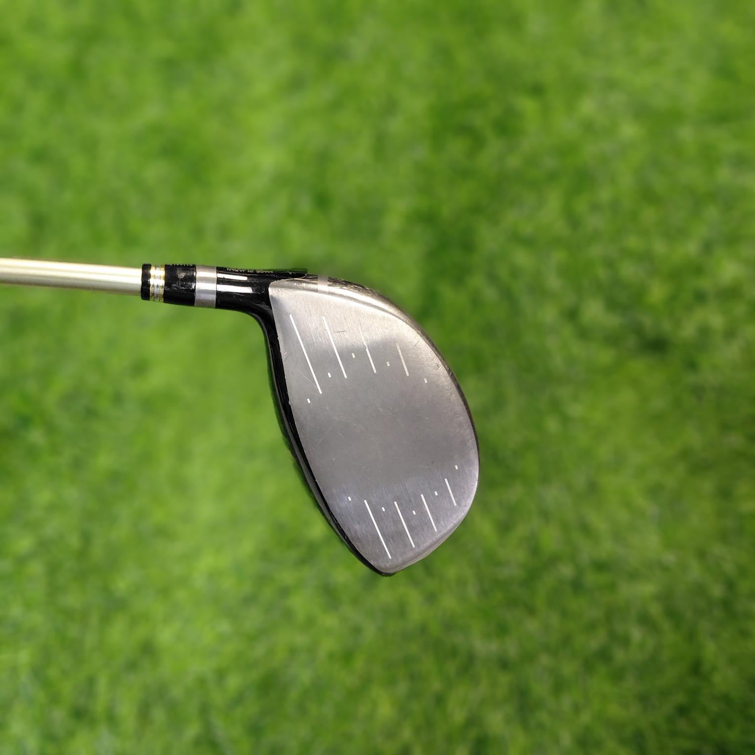 HONMA Driver / BERES E-05 / 2 stars / 12.5 / R