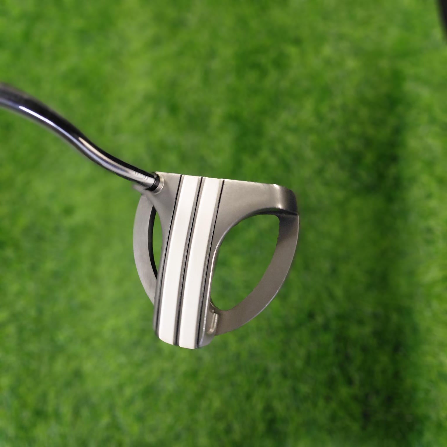Odyssey Putter / WHITE HOT MARXMAN / 35"