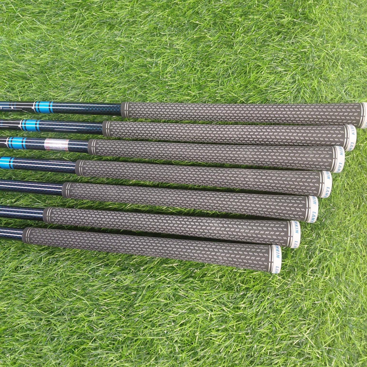 TaylorMade Iron Set / SIM2 / 7pcs / R