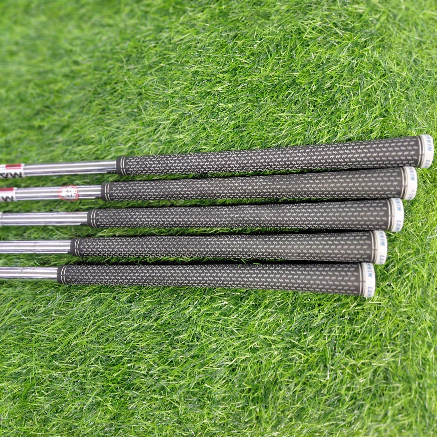 TaylorMade Iron Set / SIM2 MAX / 5pcs / S