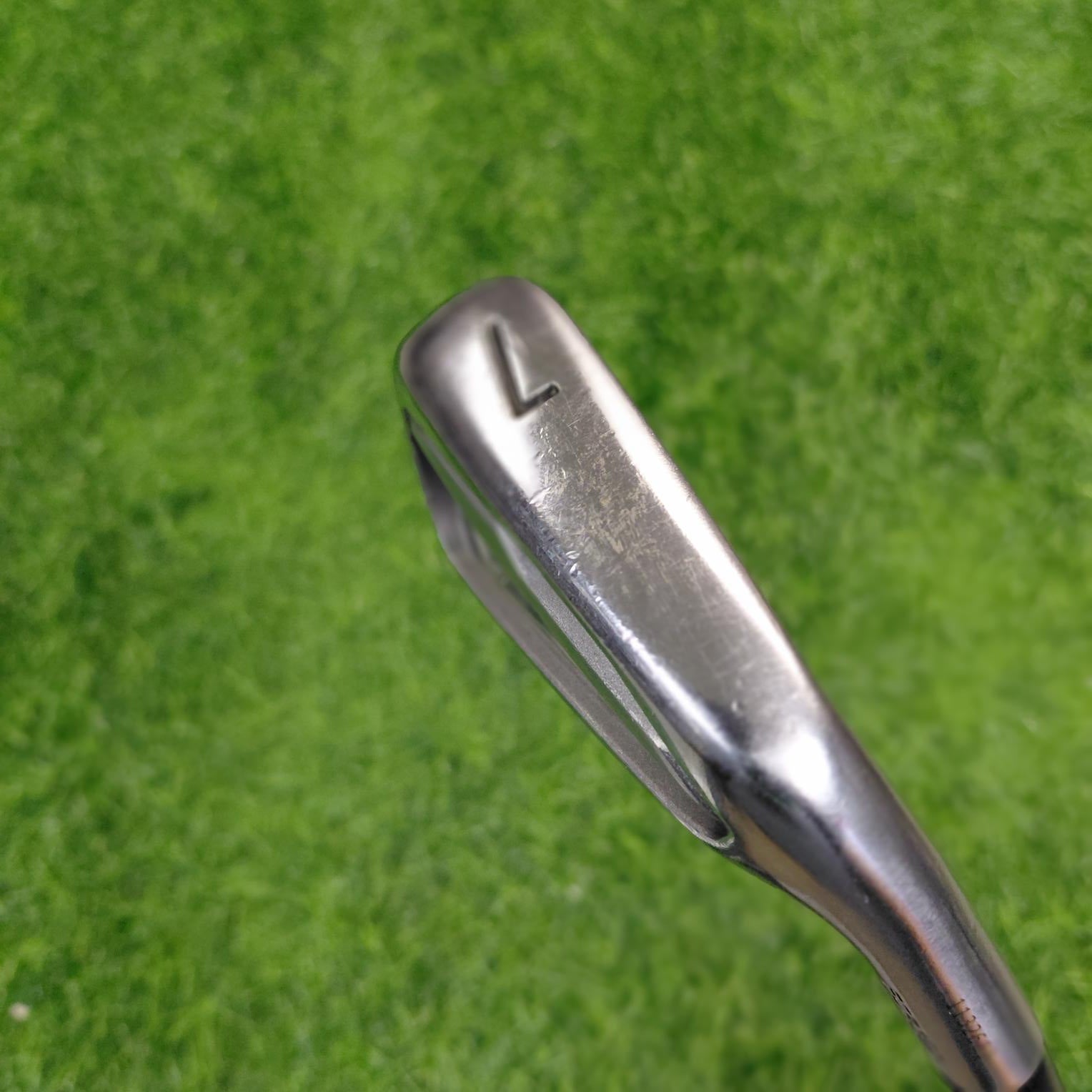 Titleist Etc / T100 / #7 Single Iron / X