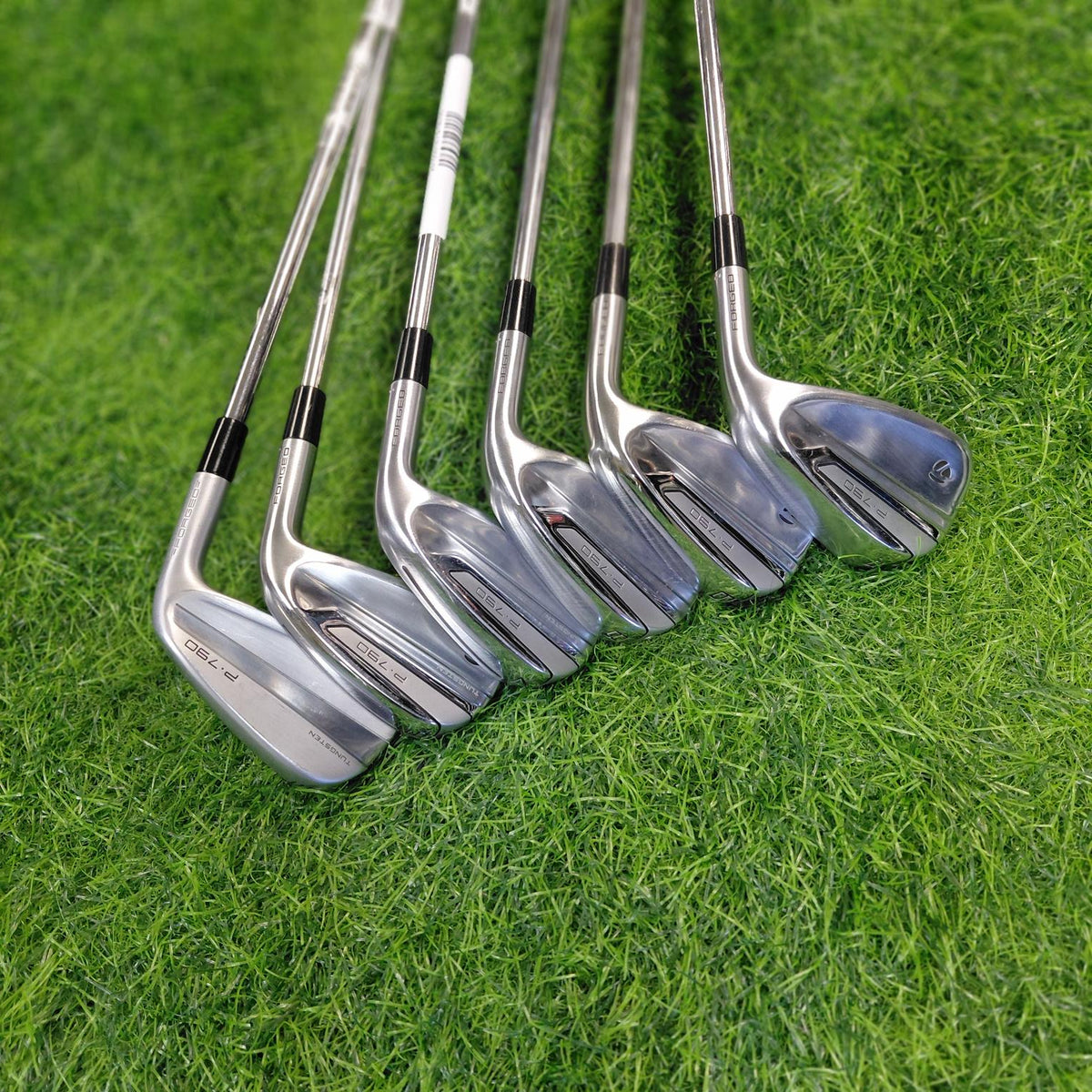 TaylorMade Iron Set / P790 (2019) / 6pcs / R * #5