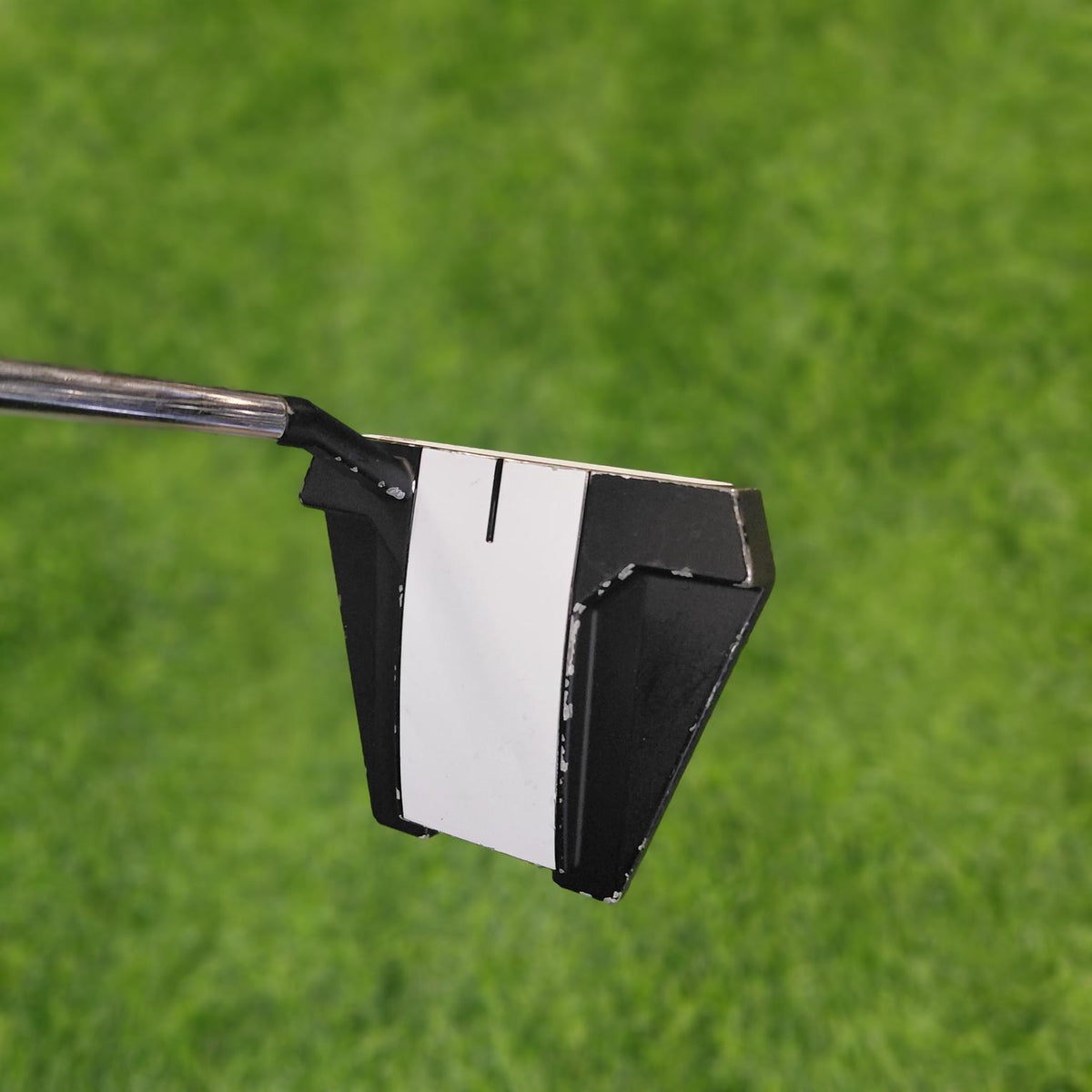 Odyssey Putter / WHITE HOT VERSA TWELVE S / 33"