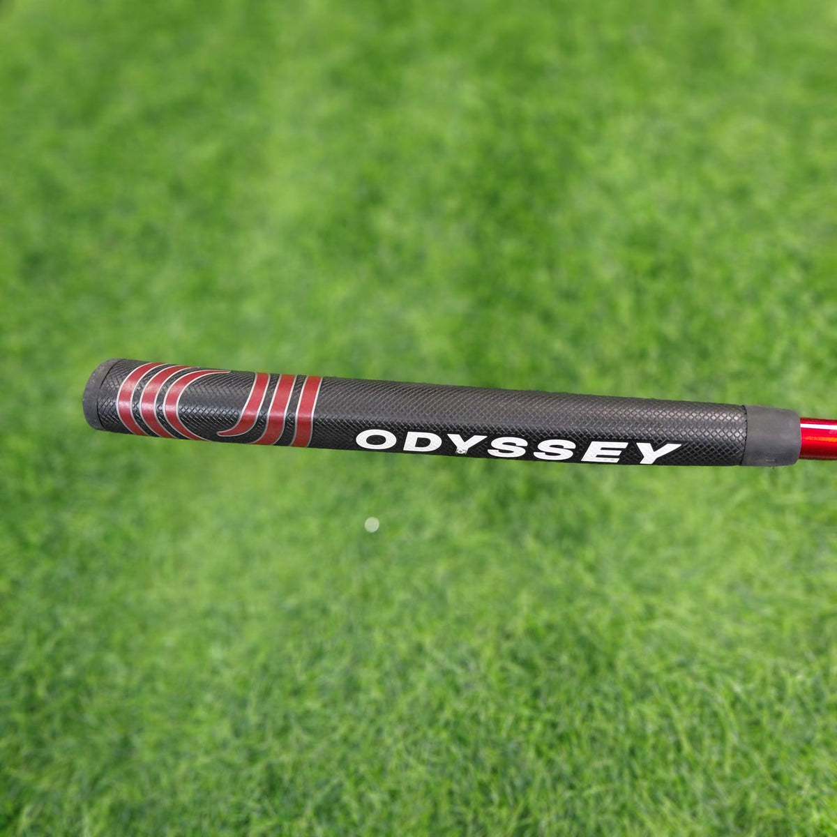 Odyssey Putter / WHITE HOT VERSA TWELVE DB / 33"