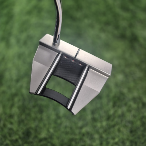Scotty Cameron Putter / Futura 5.5M / 33"