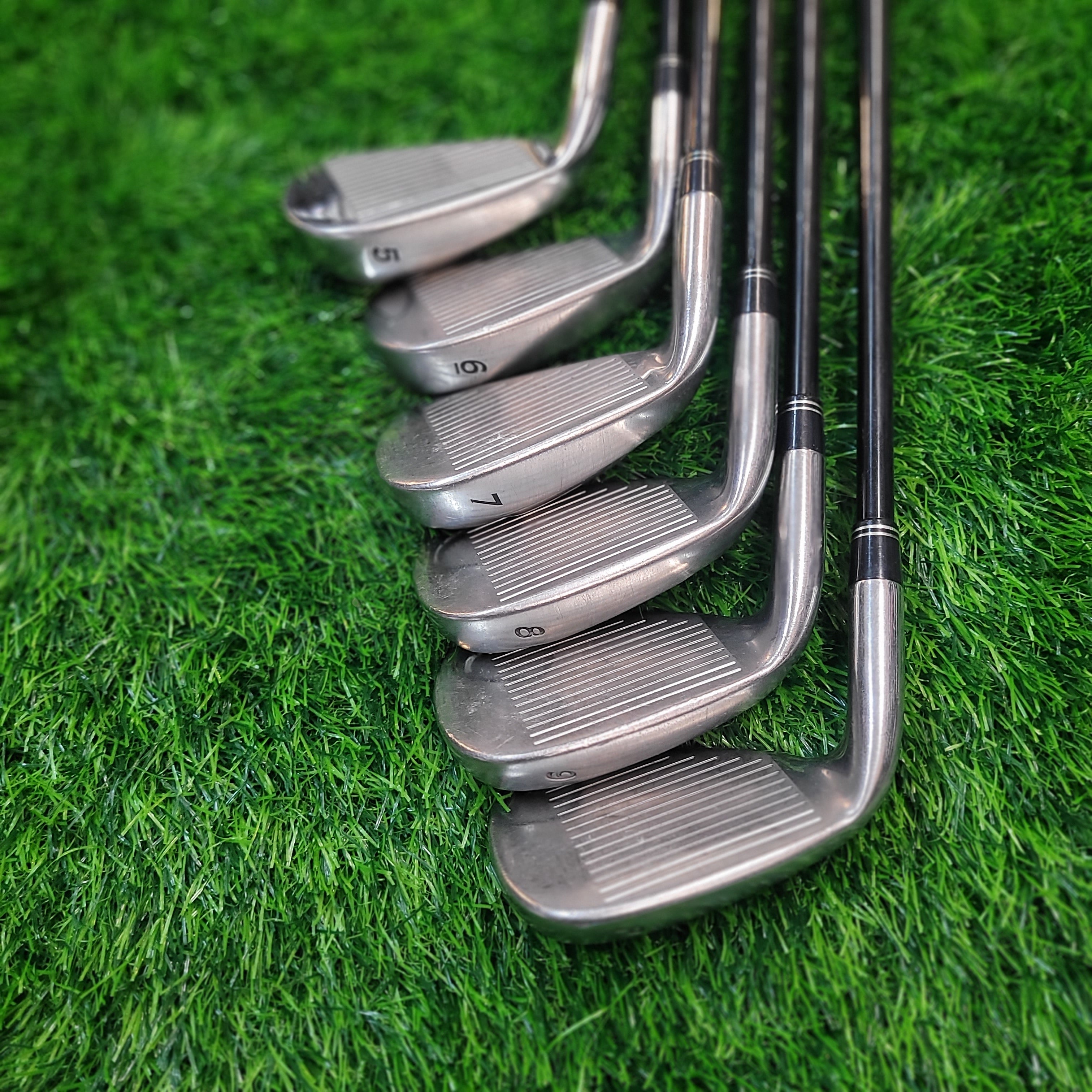 TaylorMade Iron Set / BURNER PLUS  / 6pcs / R