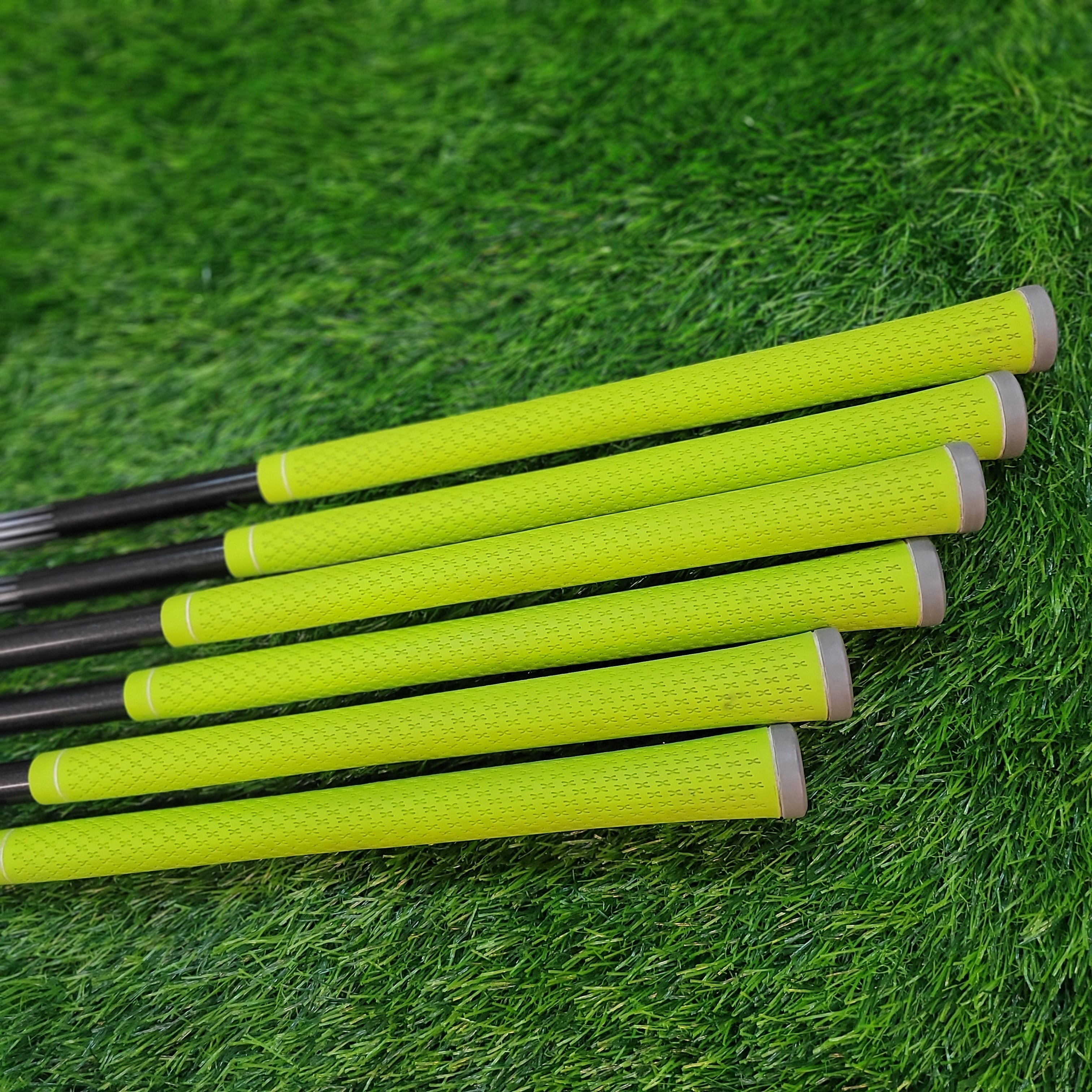 Bridgestone Iron Set / TOURSTAGE X-BLADE GR P-1 / 6pcs / R